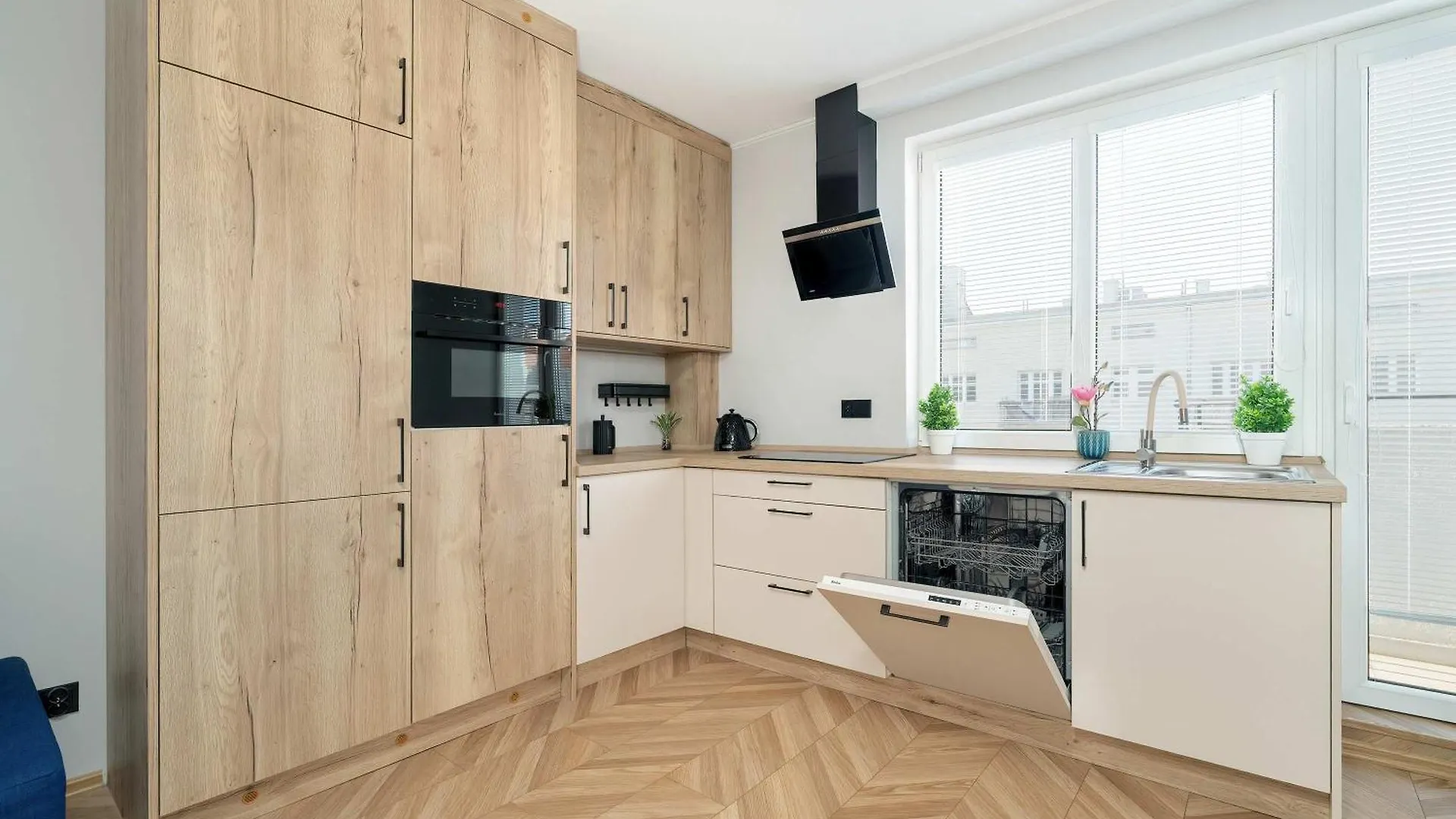Elegancki I Przytulny Apartament Z Balkonem W Poznaniu By Noclegi Renters Daire