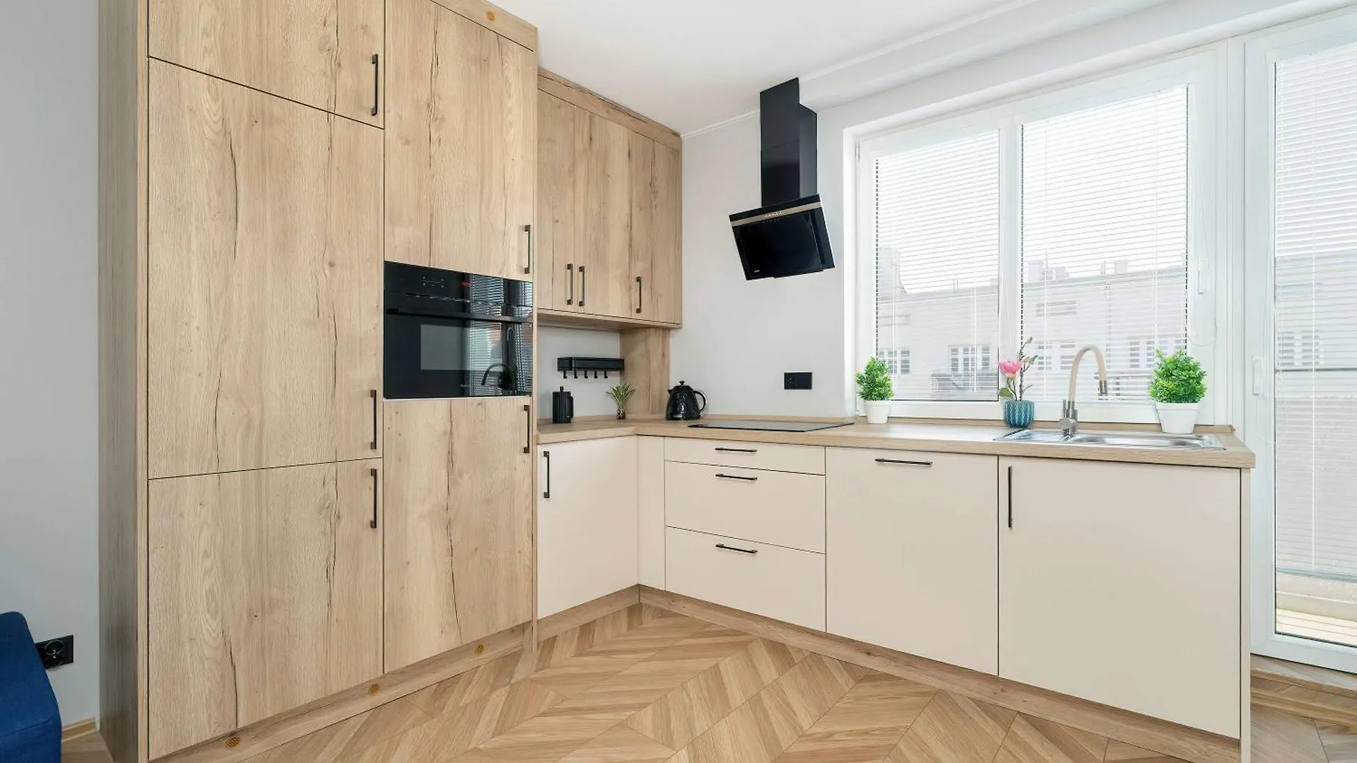 Elegancki I Przytulny Apartament Z Balkonem W Poznaniu By Noclegi Renters